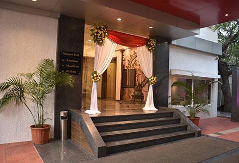 Hotel South Coast Navi Mumbai Extérieur photo