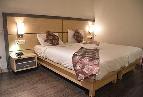 Hotel South Coast Navi Mumbai Extérieur photo